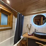 Le Grand Cerf En Rondins Avec Jacuzzi Alpehytte La Bresse