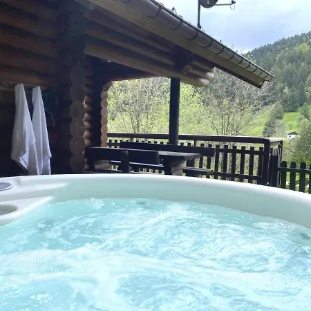 בקתה Le Grand Cerf En Rondins Avec Jacuzzi *
