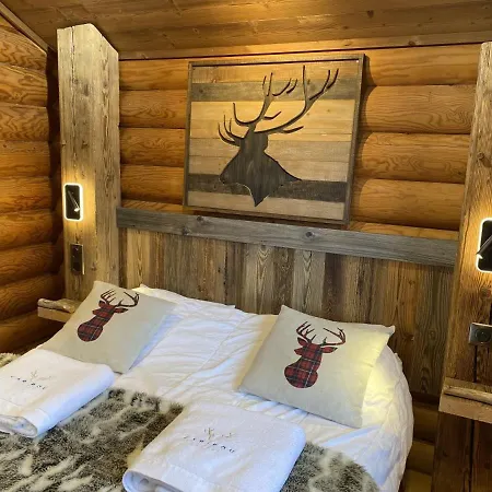 Chalet Le Grand Cerf En Rondins Avec Jacuzzi *