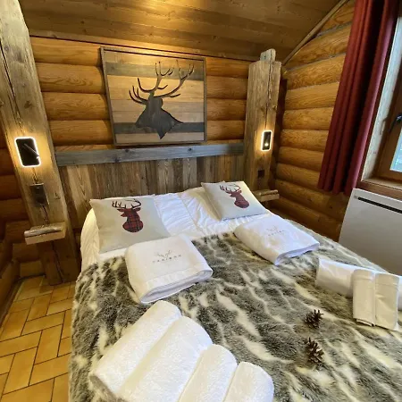 Le Grand Cerf En Rondins Avec Jacuzzi 木屋 拉布雷斯