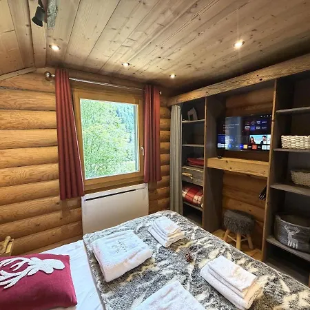 Le Grand Cerf En Rondins Avec Jacuzzi Alpstuga La Bresse