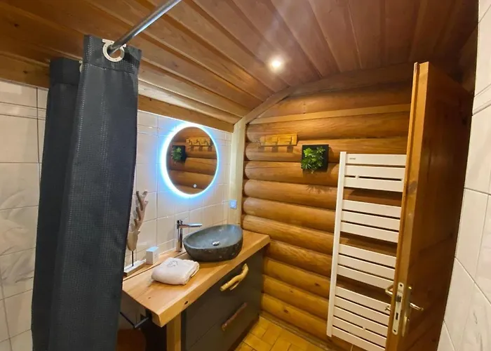 Le Grand Cerf En Rondins Avec Jacuzzi Horská chata