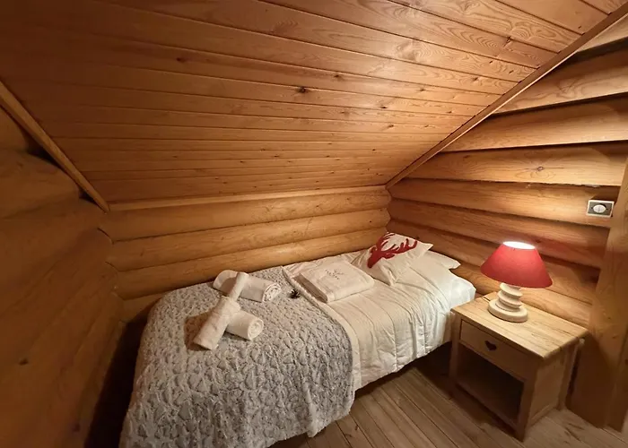 Le Grand Cerf En Rondins Avec Jacuzzi *