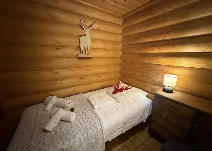 Le Grand Cerf En Rondins Avec Jacuzzi Horská chata